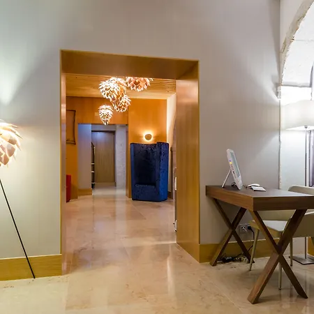 Otel Behotelisboa 4*