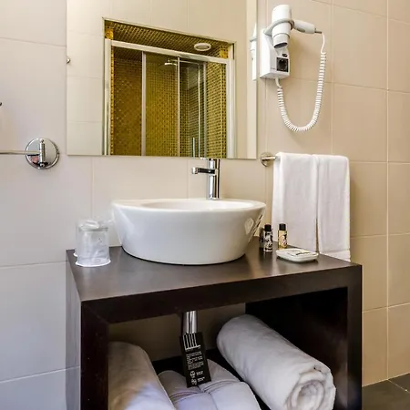Behotelisboa 4*